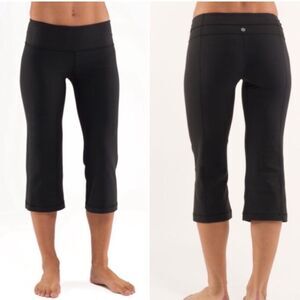Lululemon Athletica Reversible Groove Capri In Black Size 10